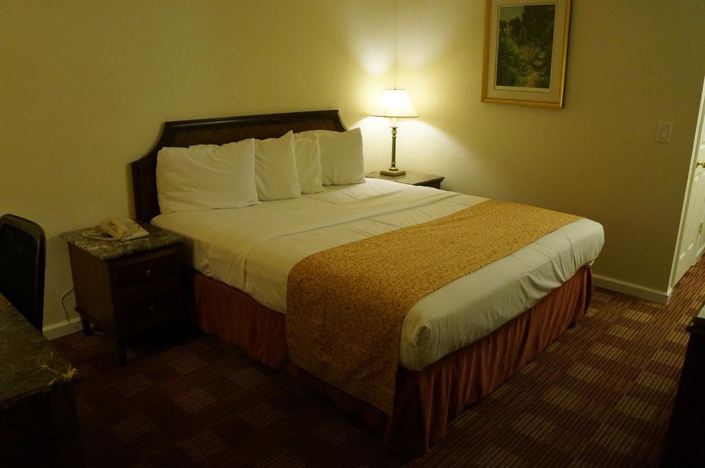 Waterford Inn Номер фото